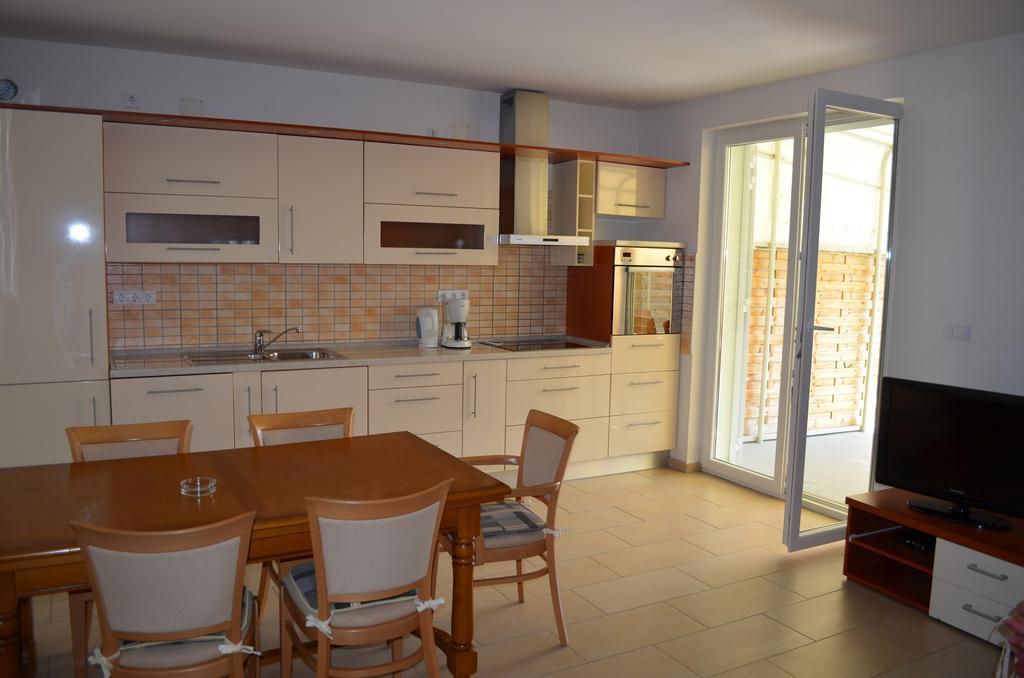 Apartments Buljan Baška Habitación foto