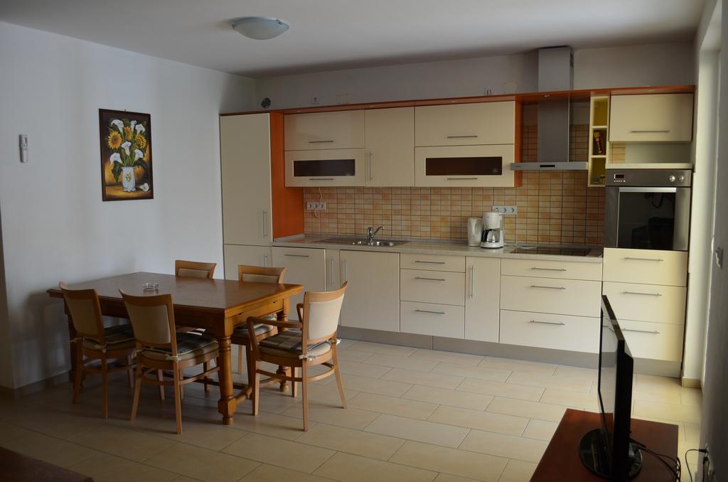 Apartments Buljan Baška Habitación foto