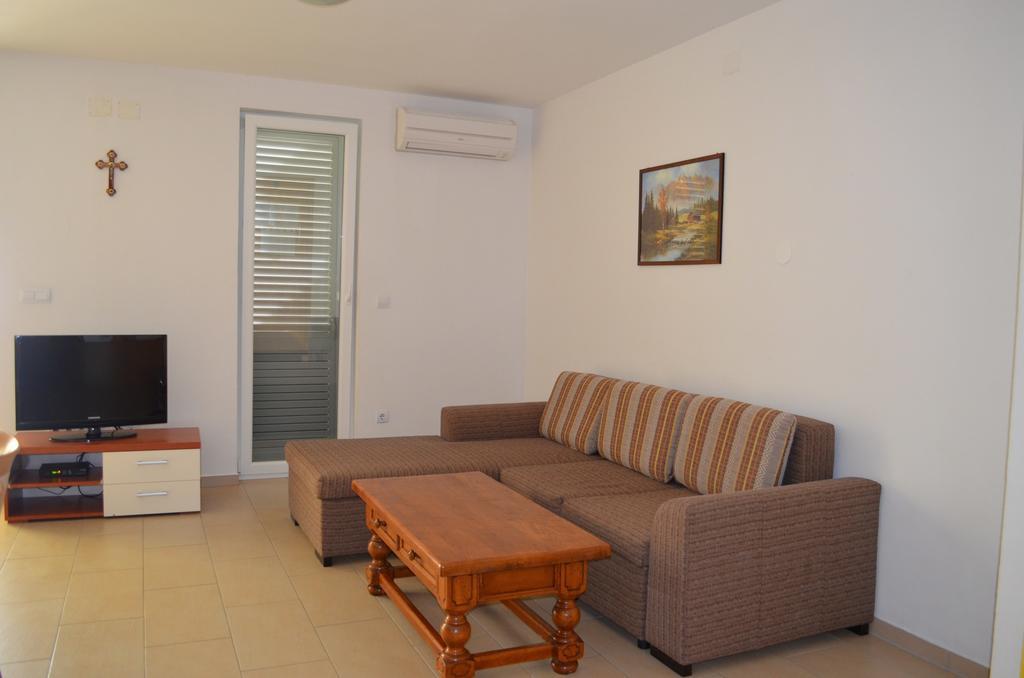 Apartments Buljan Baška Habitación foto