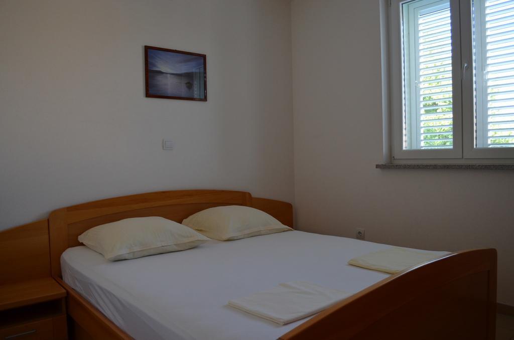 Apartments Buljan Baška Habitación foto