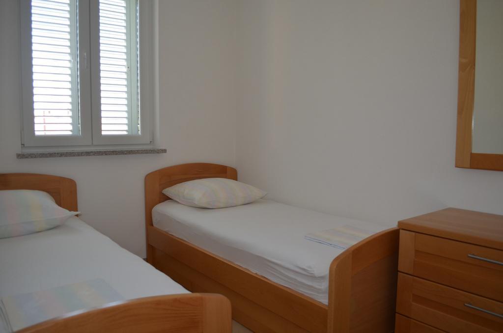 Apartments Buljan Baška Habitación foto